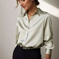 Blouse groen vooraanzicht detail Inaya