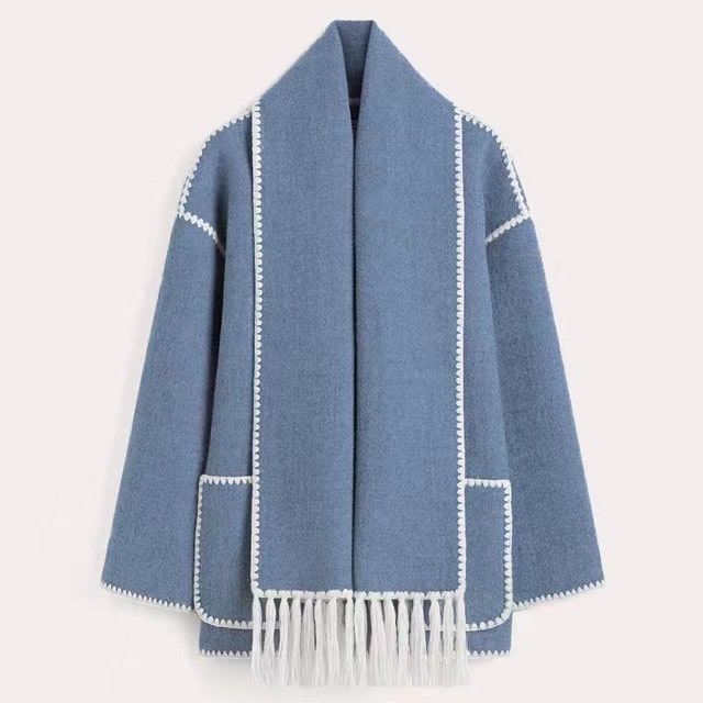 Cape mantel blauw vooraanzicht Ineke