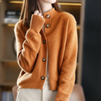 Cardigan oranje vooraanzicht detail Lily