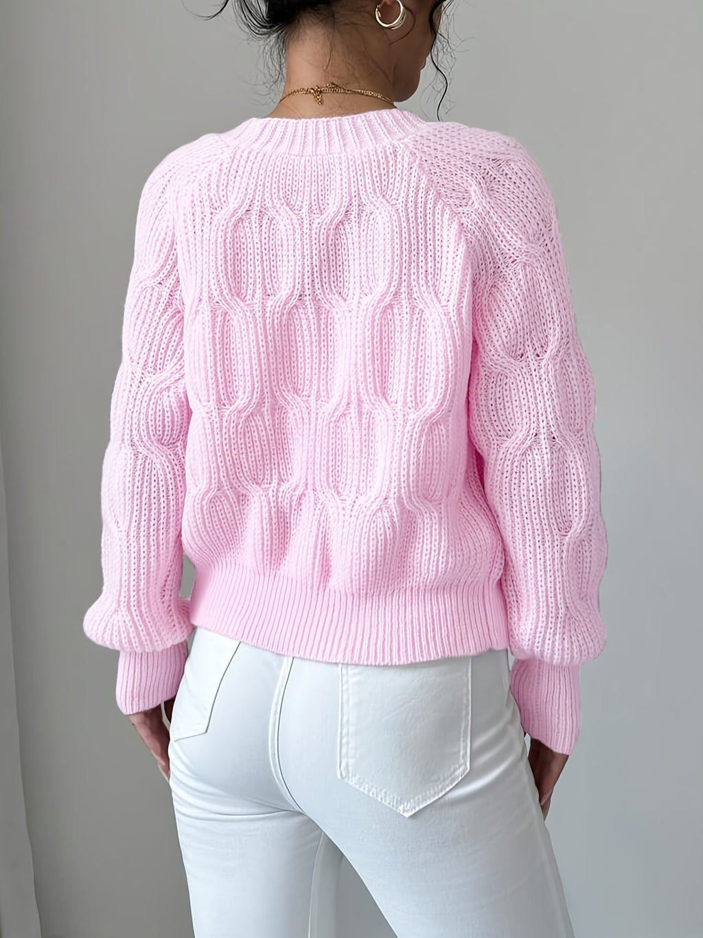 Cardigan detail 1 Ramona