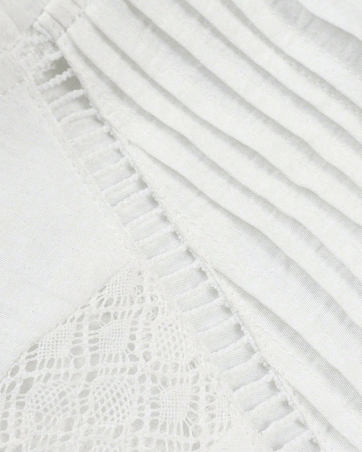 Casual blouse detail 3 Leontien