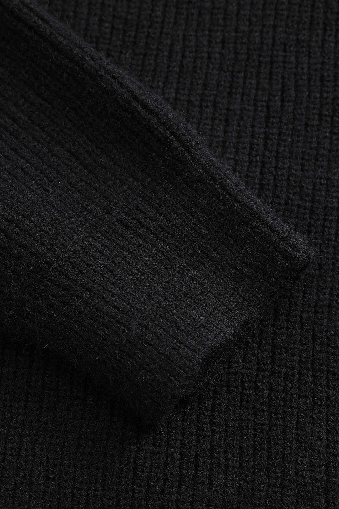 Gebreid vest detail 5 Odile