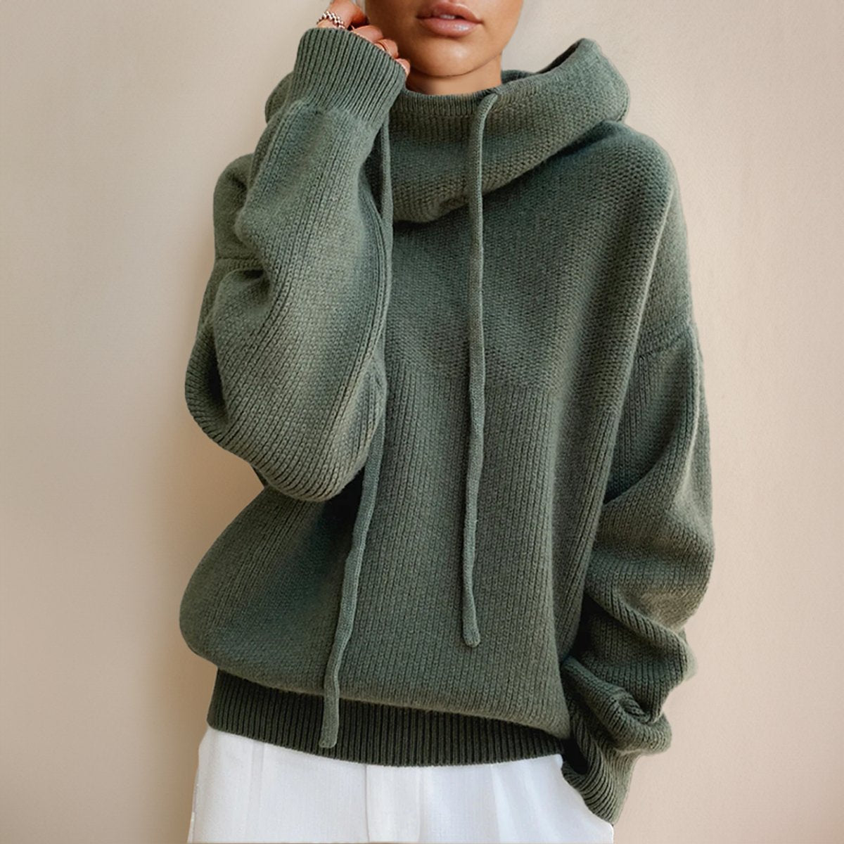 Gebreide hoodie groen vooraanzicht Josje
