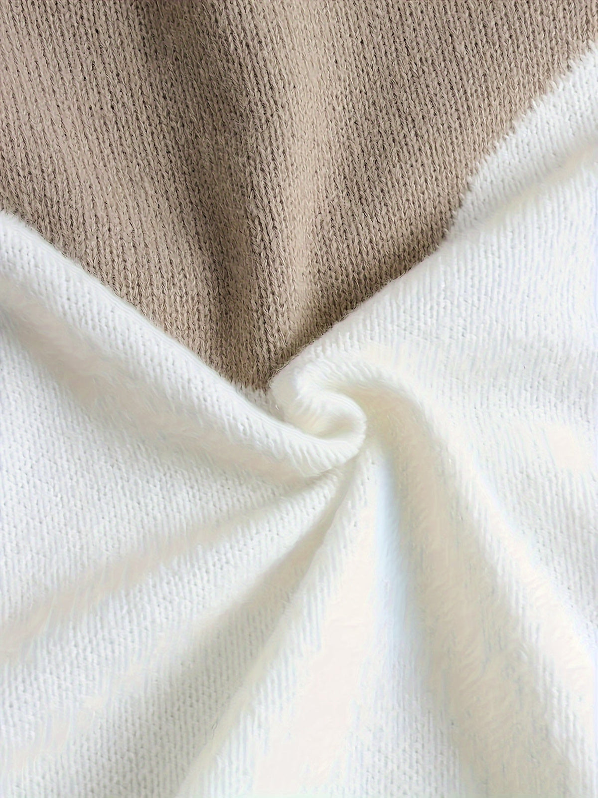 Gebreide hoodie detail 9 Kirsten