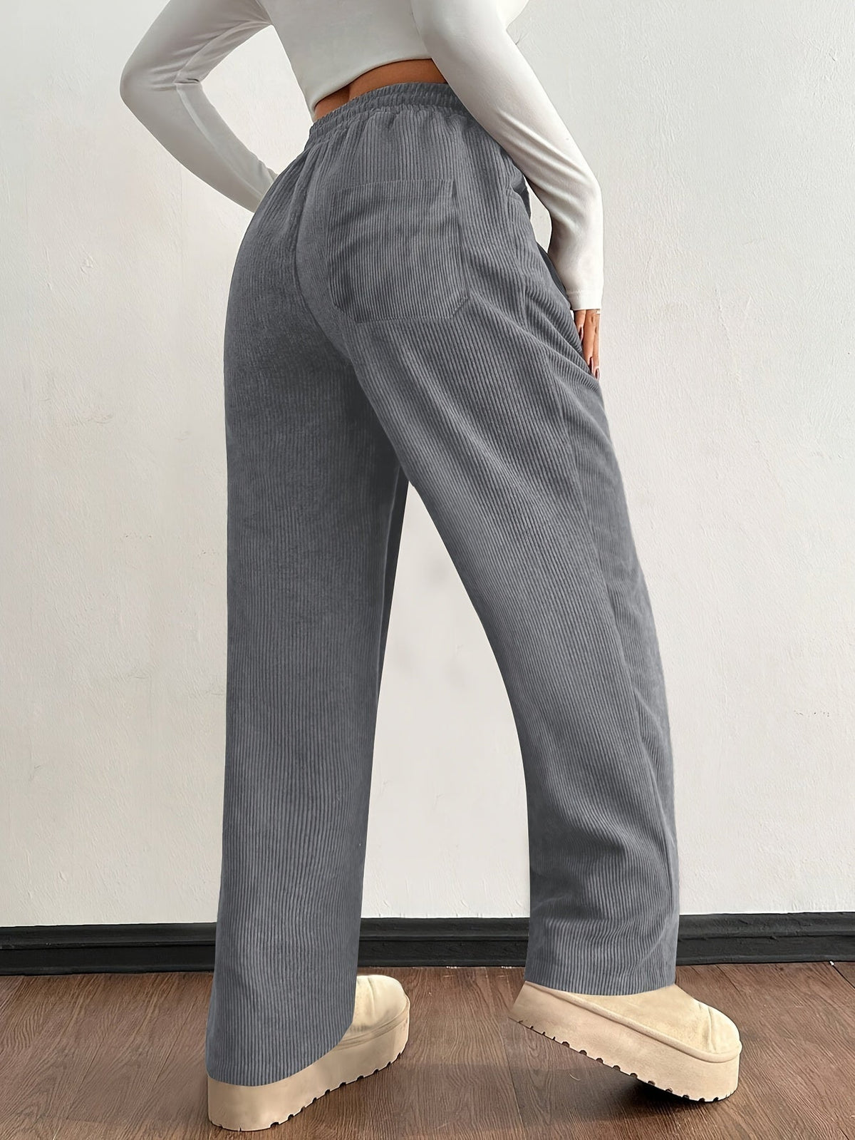Jogger detail 13 Amy