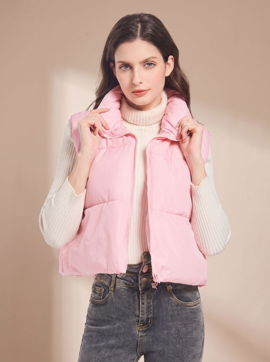Korte bodywarmer roze vooraanzicht Hester