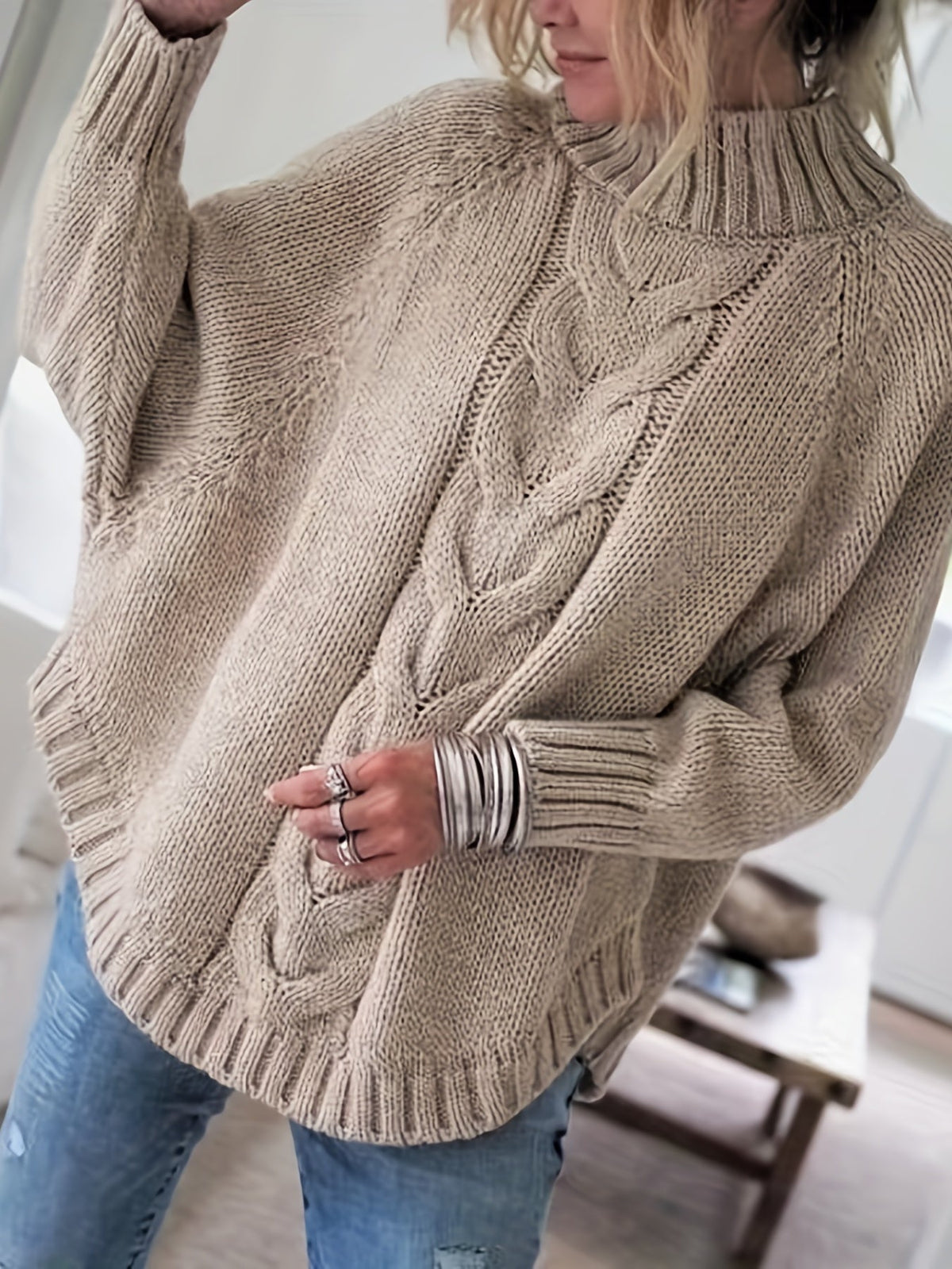Oversized trui khaki vooraanzicht Mirella