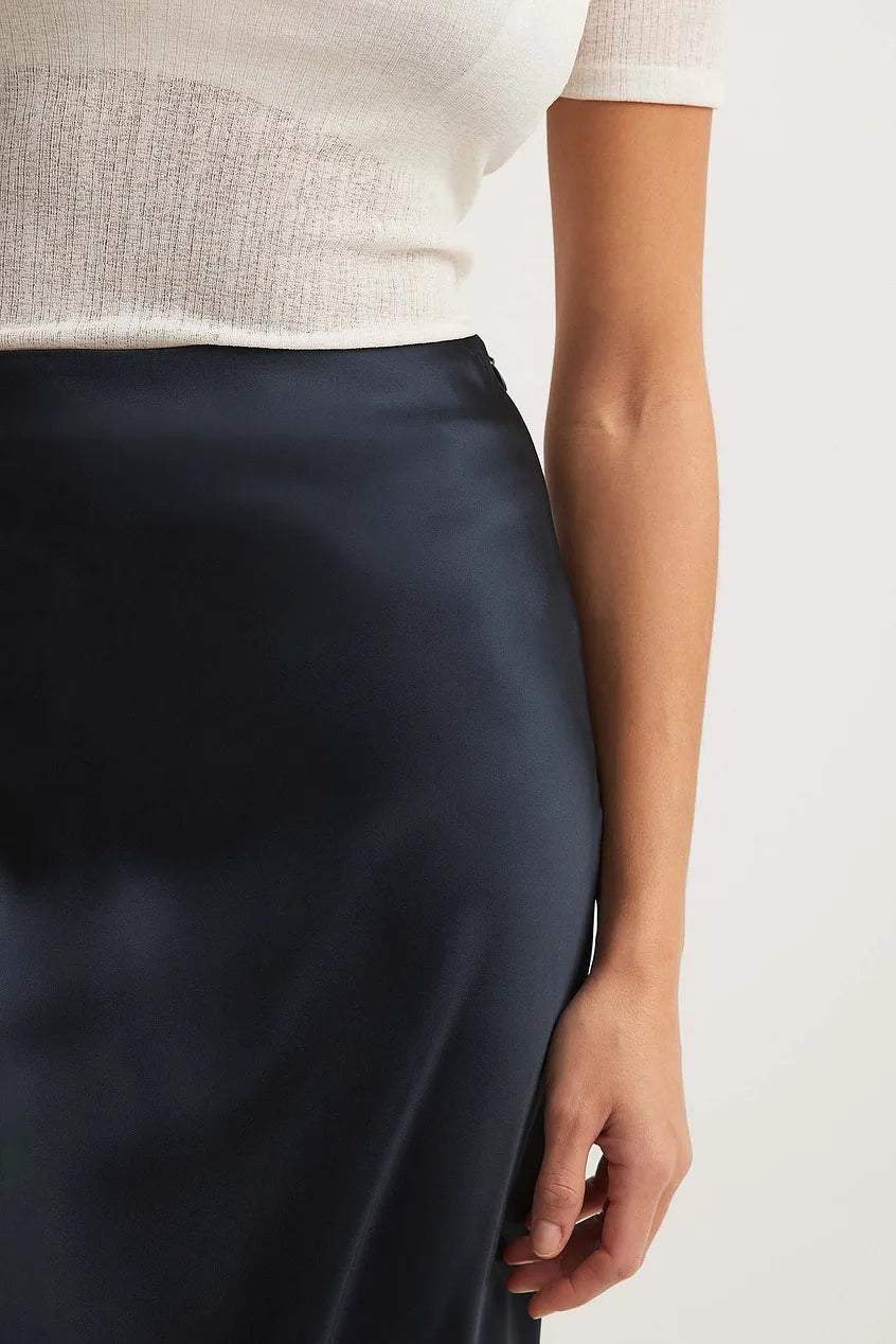 Satijnen midi rok detail 8 Maaike