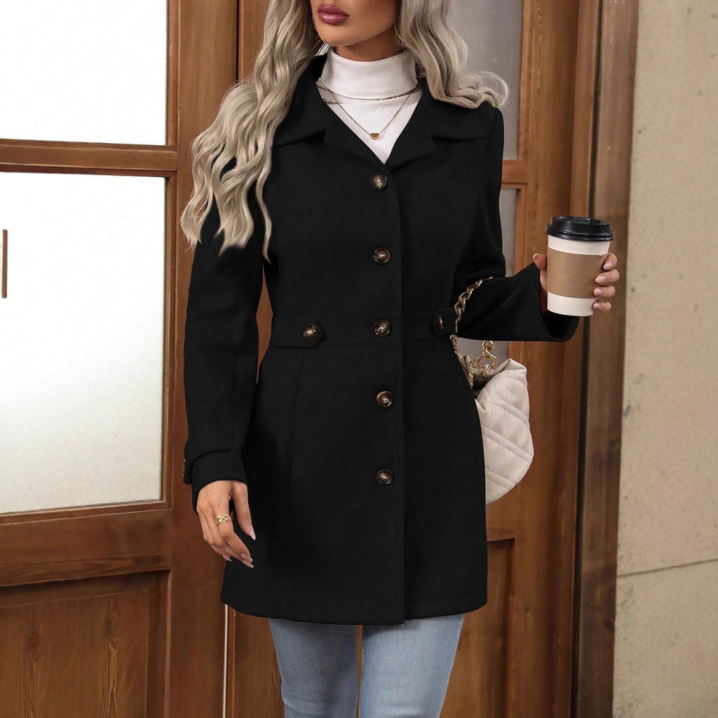 Trenchcoat detail 5 Margriet