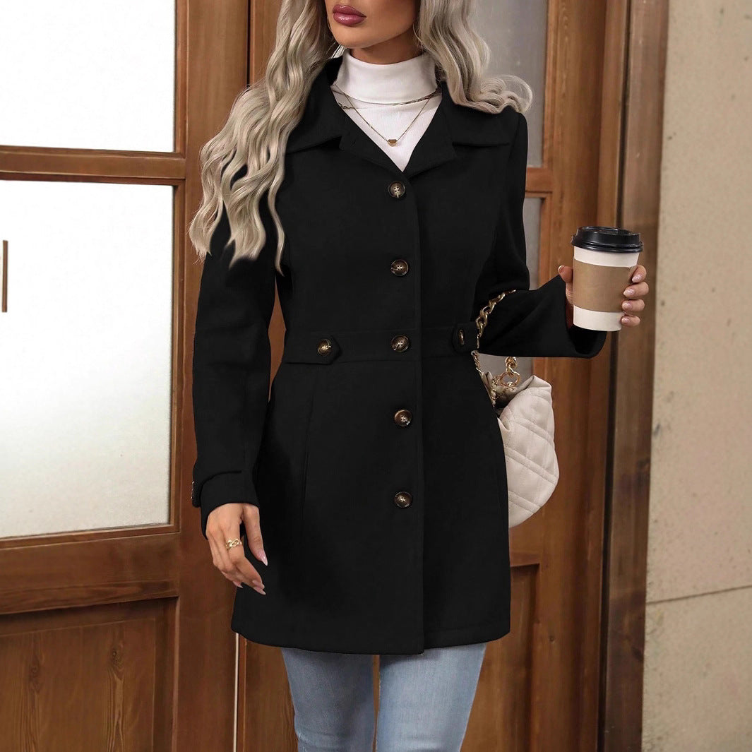 Trenchcoat detail 5 Margriet