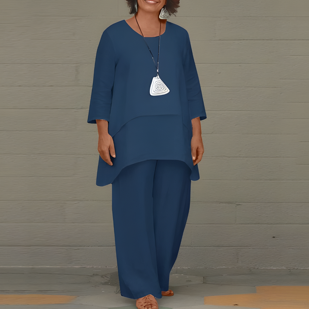 Tweedelige set blauw vooraanzicht detail Mila