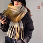 Wintersjaal beige vooraanzicht Regina